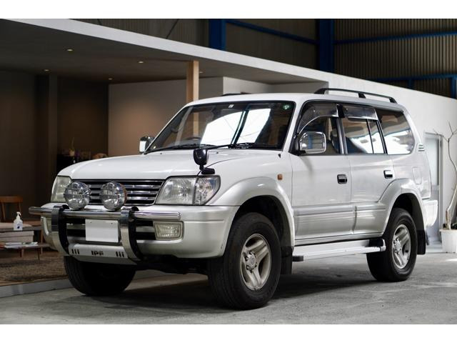 中古車 トヨタ ランドクルーザープラド 3 0 Tx リミテッド ディーゼル 4wd の中古車詳細 302 000km ホワイトii 愛媛県 78万円 中古車情報 中古車検索なら 車選びドットコム 車選び Com