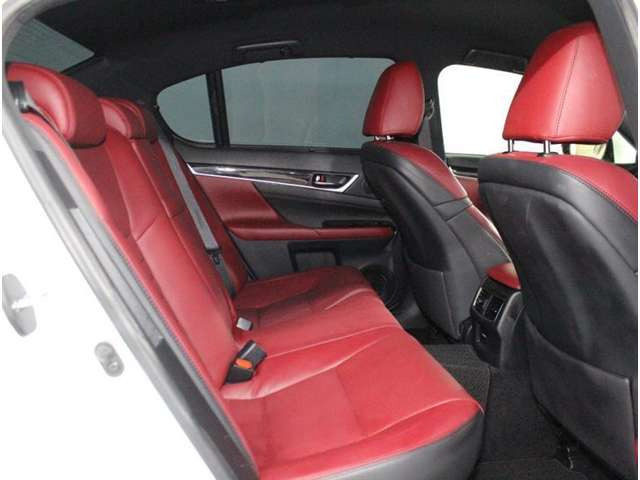 中古車 レクサス Gs300h Fスポーツ の中古車詳細 33 000km ホワイトメタリック 福岡県 3万円 中古車情報 中古車 検索なら 車選びドットコム 車選び Com