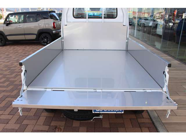 中古車 スズキ キャリイ Kx 4wd の中古車詳細 11km ホワイト 奈良県 119 8万円 中古車情報 中古車検索なら 車 選びドットコム 車選び Com