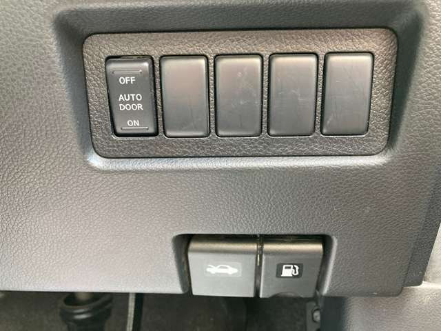 中古車 日産 セレナ 2 0 ハイウェイスター の中古車詳細 102 000km パープル 青森県 49万円 中古車情報 中古車検索なら 車選びドットコム 車選び Com