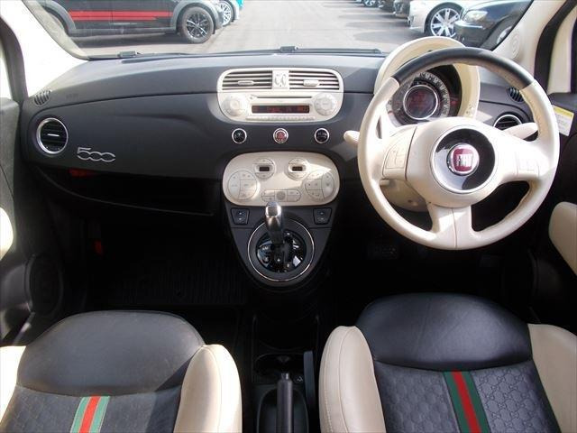 中古車 フィアット 500 バイ グッチ 限定車専用シート アルミ の中古車詳細 1 000km パールホワイト 埼玉県 78 5万円 中古車情報 中古車検索なら 車選びドットコム 車選び Com
