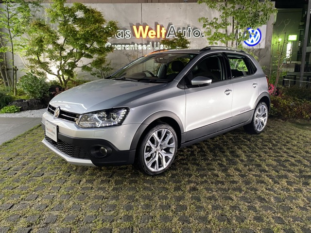 中古車 フォルクスワーゲン クロスポロ 1 2 の中古車詳細 48 000km シルバー 兵庫県 129万円 中古車情報 中古車検索なら 車選びドットコム 車選び Com