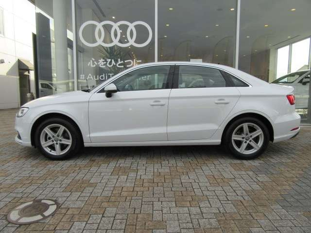 中古車 アウディ A3セダン 30 Tfsi の中古車詳細 11 000km ホワイト 福島県 265万円 中古車情報 中古車検索なら 車 選びドットコム 車選び Com