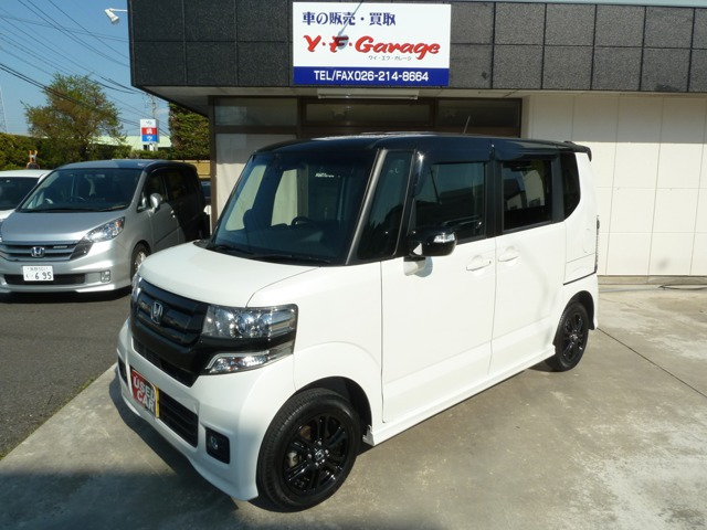 中古車 ホンダ N Boxカスタム G Ssパッケージ 2トーンカラースタイル 4wd の中古車詳細 56 000km パールツートン 長野県 129万円 中古車情報 中古車検索なら 車選びドットコム 車選び Com