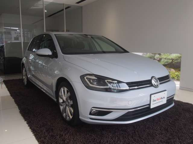 中古車 フォルクスワーゲン ゴルフ Tsi ハイライン の中古車詳細 9 000km ホワイト 広島県 228万円 中古車情報 中古車 検索なら 車選びドットコム 車選び Com