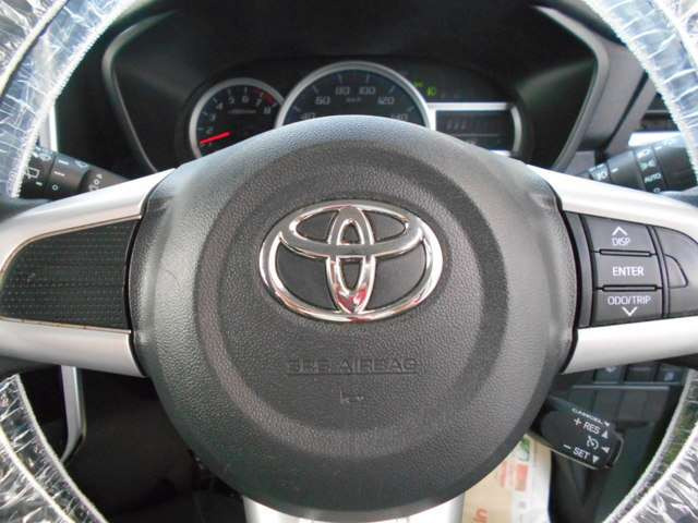 中古車 トヨタ ルーミー 1 0 カスタム G 4wd の中古車詳細 51 000km イエローグリーンメタリック 北海道 149万円 中古車情報 中古車検索なら 車選びドットコム 車選び Com