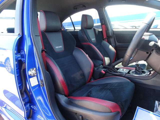 中古車 スバル Wrx Sti 2 0 タイプs 4wd の中古車詳細 26 680km Wrブルー パール 愛知県 459 9万円 中古 車情報 中古車検索なら 車選びドットコム 車選び Com