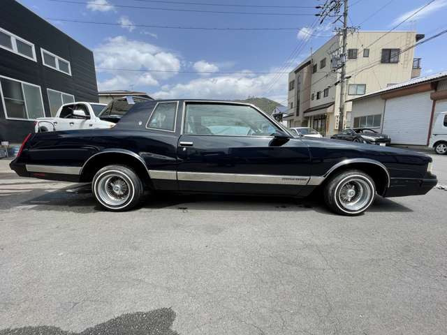 中古車 シボレー モンテカルロ Ls 8ナンバー の中古車詳細 33 000km ダークブルー 長野県 149 8万円 中古車情報 中古車 検索なら 車選びドットコム 車選び Com