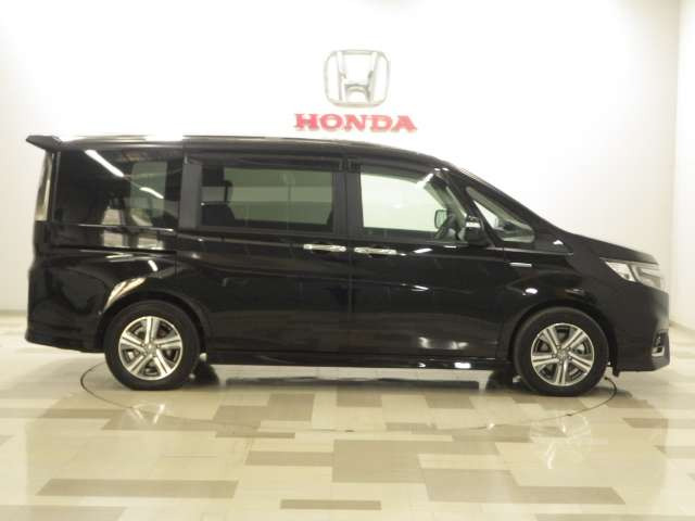 中古車 ホンダ ステップワゴン 2 0 スパーダ ハイブリッド G ホンダセンシング の中古車詳細 63 000km ブラックパール 東京都 249 8万円 中古車情報 中古車検索なら 車選びドットコム 車選び Com