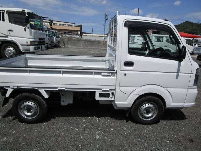 中古車 スズキ キャリイ 大阪府限定車 Ac の中古車詳細 77 100km ホワイト 愛媛県 48万円 中古車情報 中古車検索なら 車 選びドットコム 車選び Com