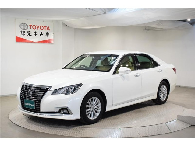 中古車 トヨタ クラウン 2 5 ロイヤルサルーン の中古車詳細 75 000km パールメタリック 大阪府 157万円 中古車情報 中古車検索なら 車選びドットコム 車選び Com