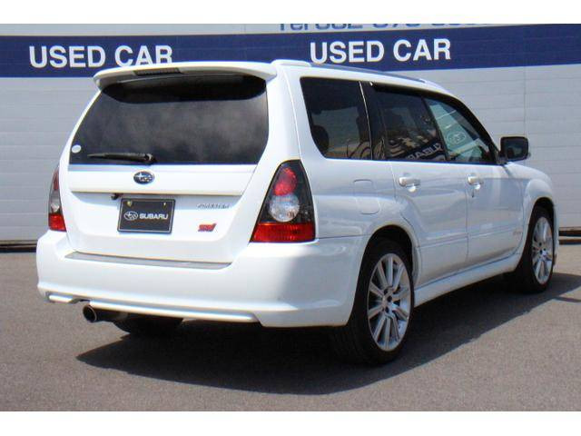 中古車 スバル フォレスター 2 5 Stiバージョン 4wd の中古車詳細 000km ホワイト 広島県 194 8万円 中古車 情報 中古車検索なら 車選びドットコム 車選び Com