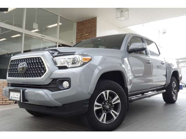 中古車 米国トヨタ タコマ ダブルキャブ Trdスポーツ 3 5 V6 4wd 6速mt新車並行1オーナーレザーナビサンルー の中古車詳細 18 000km セメントグレー 愛知県 550万円 中古車情報 中古車検索なら 車選びドットコム 車選び Com