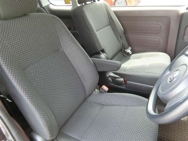 中古車 トヨタ スペイド 1 5 F ジャック の中古車詳細 70 000km パープル 岡山県 59 8万円 中古車情報 中古車 検索なら 車選びドットコム 車選び Com