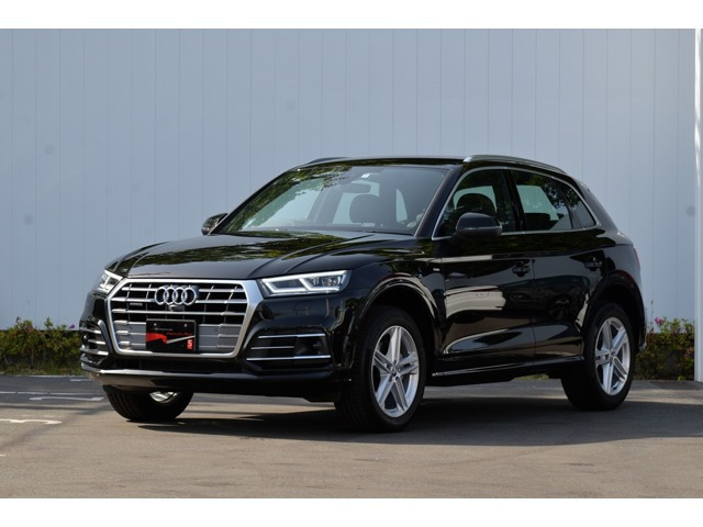 中古車 アウディ Q5 40 Tdi クワトロ スポーツ Sラインパッケージ ディーゼル 4wd の中古車詳細 1 000km ブラック 神奈川県 575万円 中古車情報 中古車検索なら 車選びドットコム 車選び Com