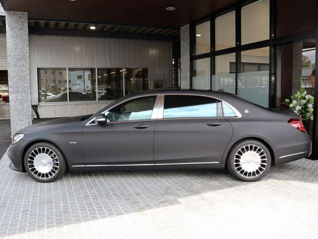 中古車 メルセデス ベンツ メルセデス マイバッハs650 鍛造aw の中古車詳細 4 000km マットブラック 三重県 Sold Out 中古車情報 中古車検索なら 車選びドットコム 車選び Com