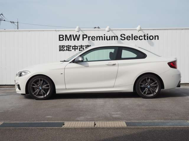中古車 Bmw M240iクーペ の中古車詳細 23 000km ホワイト 石川県 398万円 中古車情報 中古 車検索なら 車選びドットコム 車選び Com