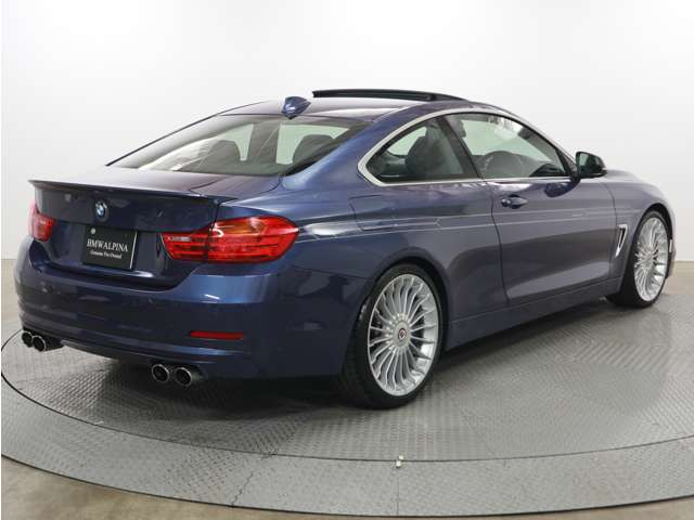 中古車 Bmwアルピナ B4クーペ ビターボ の中古車詳細 43 000km ブルー 神奈川県 618万円 中古車情報 中古車検索なら 車 選びドットコム 車選び Com