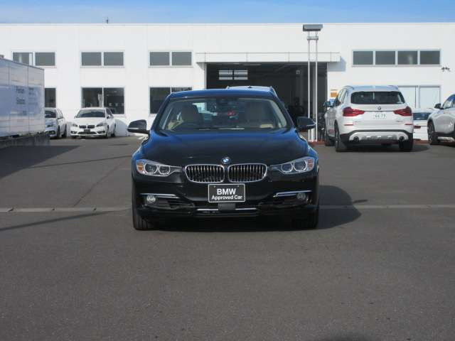 中古車 Bmw 3i ラグジュアリー の中古車詳細 33 000km ブラックメタリック 栃木県 8万円 中古車情報 中古車 検索なら 車選びドットコム 車選び Com