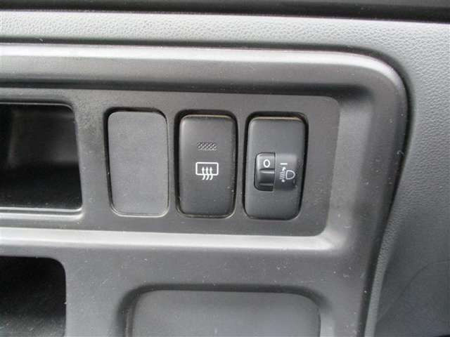 中古車 ダイハツ ハイゼットカーゴ スペシャル の中古車詳細 000km ホワイト 岡山県 55万円 中古車情報 中古車検索なら 車選びドットコム 車選び Com