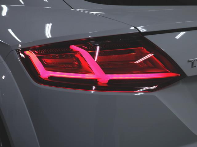 中古車 アウディ Ttクーペ 1 8 Tfsi 1stエディション の中古車詳細 38 000km ホワイト 愛知県 295万円 中古車 情報 中古車検索なら 車選びドットコム 車選び Com