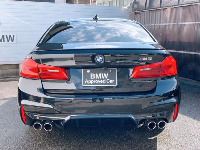 中古車 Bmw M5 4 4 4wd の中古車詳細 30 000km ブラック 兵庫県 945万円 中古車情報 中古車検索なら 車 選びドットコム 車選び Com