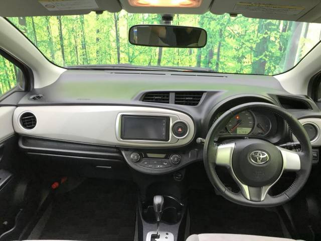 中古車 トヨタ ヴィッツ 1 3 U の中古車詳細 56 481km スーパーレッドv 栃木県 28 9万円 中古車情報 中古車検索なら 車選びドットコム 車選び Com