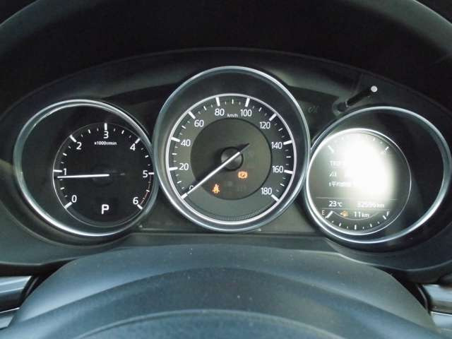 中古車 マツダ Cx 5 2 2 Xd Lパッケージ 4wd の中古車詳細 33 000km グレー 福岡県 243万円 中古車情報 中古 車検索なら 車選びドットコム 車選び Com