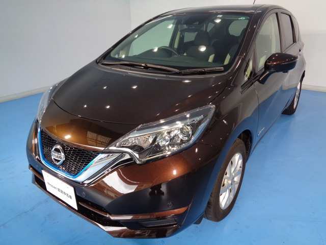 中古車 日産 ノート 1 2 E Power X の中古車詳細 10 000km ブラウン 熊本県 169万円 中古車情報 中古車 検索なら 車選びドットコム 車選び Com