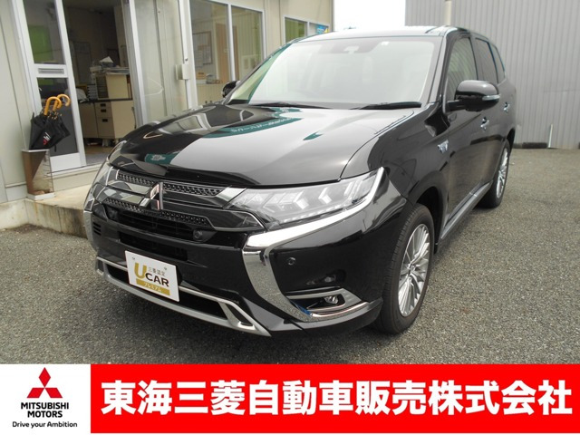 中古車 三菱 アウトランダーphev 2 4 G プラスパッケージ 4wd の中古車詳細 5 000km ブラック 静岡県 349 8万円 中古車情報 中古車検索なら 車選びドットコム 車選び Com