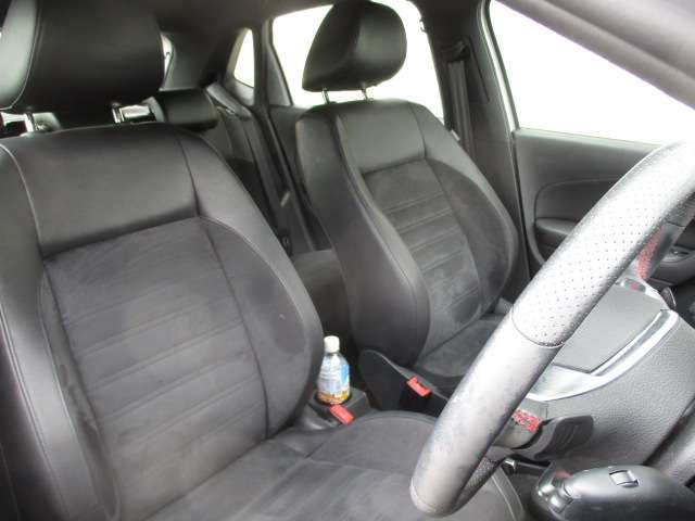 中古車 フォルクスワーゲン ポロ Gti 黒半革シート 地デジhddナビbカメラ の中古車詳細 49 000km シルバー 埼玉県 48万円 中古車情報 中古車検索なら 車選びドットコム 車選び Com