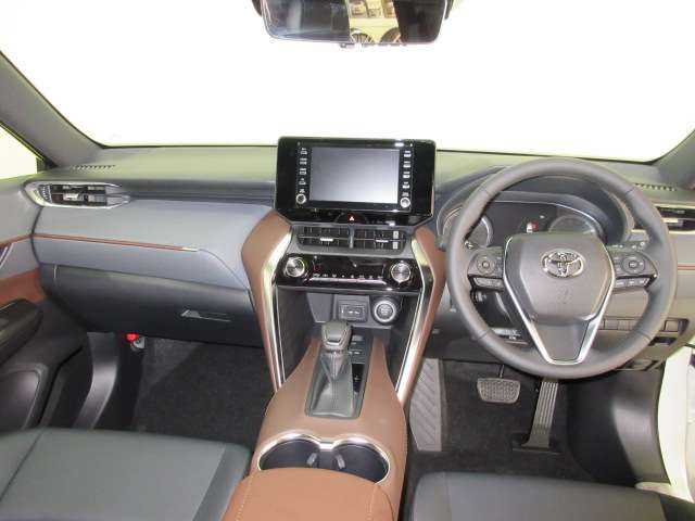 中古車 トヨタ ハリアー 2.0 G 新車 内装ブラウン 車高調 20AW 