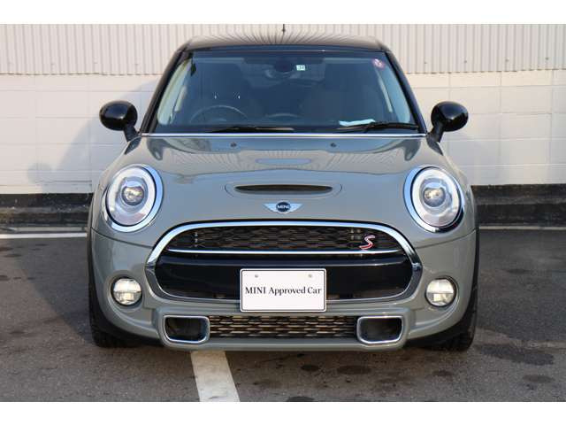 中古車 Bmw ミニ クーパー S の中古車詳細 27 000km グレー 岡山県 228万円 中古車情報 中古車検索なら 車 選びドットコム 車選び Com