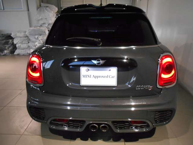 中古車 Bmw ミニ クーパー S の中古車詳細 36 000km グレー 北海道 242万円 中古車情報 中古車検索なら 車選びドットコム 車選び Com