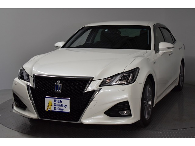 中古車 トヨタ クラウンハイブリッド アスリート 2 5 G の中古車詳細 73 000km ホワイトパール 愛知県 258万円 中古車情報 中古車検索なら 車選びドットコム 車選び Com