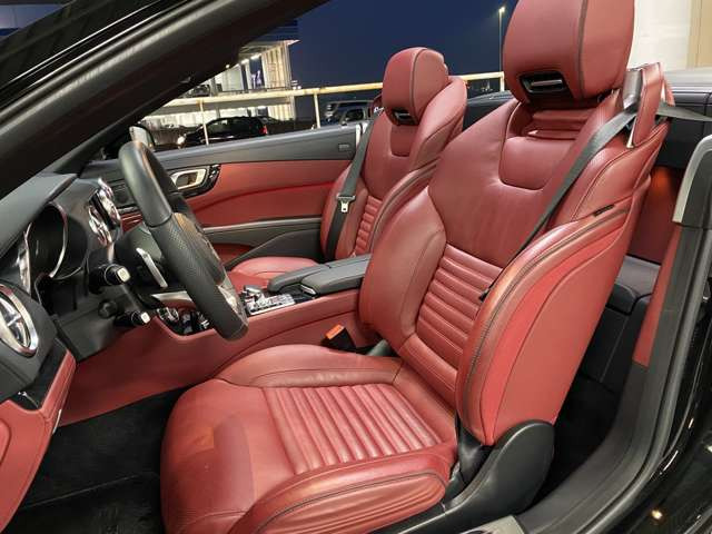 中古車 メルセデス ベンツ Sl550 の中古車詳細 7 000km ブラック 東京都 1 038万円 中古車情報 中古車検索なら 車 選びドットコム 車選び Com