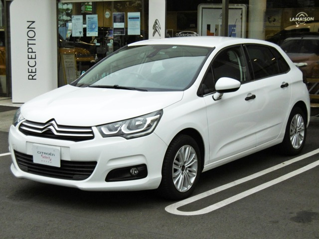 中古車 シトロエン C4 フィール ブルーhdi ディーゼル の中古車詳細 21 000km ホワイト 神奈川県 119 8万円 中古車 情報 中古車検索なら 車選びドットコム 車選び Com