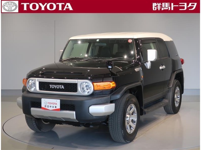 中古車 トヨタ Fjクルーザー 4 0 カラーパッケージ 4wd の中古車詳細 32 000km ブラックツートン 群馬県 343万円 中古車情報 中古車検索なら 車選びドットコム 車選び Com