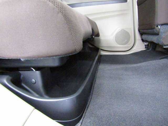 中古車 ホンダ N Wgn G Lパッケージ の中古車詳細 15 000km ブラウンパール 愛媛県 103 8万円 中古車情報 中古車 検索なら 車選びドットコム 車選び Com