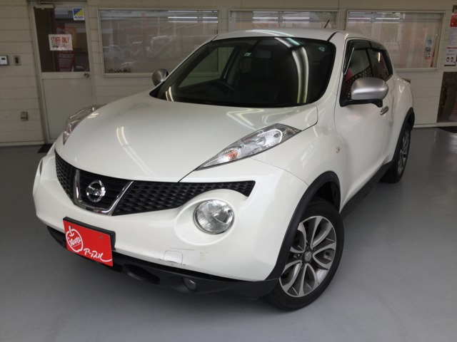中古車 日産 ジューク 1 6 16gt Four プレミアムホワイトパッケージ 4wd の中古車詳細 000km パール 青森県 112万円 中古車情報 中古車検索なら 車選びドットコム 車選び Com
