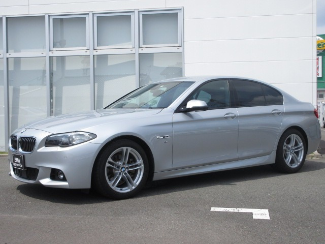 中古車 Bmw 523d Mスポーツ ディーゼルターボ の中古車詳細 24 000km シルバー 熊本県 248万円 中古車情報 中古車 検索なら 車選びドットコム 車選び Com