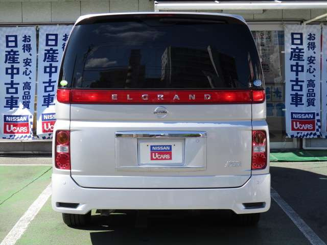 中古車 日産 エルグランド 3 5 350ハイウェイスター の中古車詳細 18 000km シルバー 東京都 105 8万円 中古車 情報 中古車検索なら 車選びドットコム 車選び Com