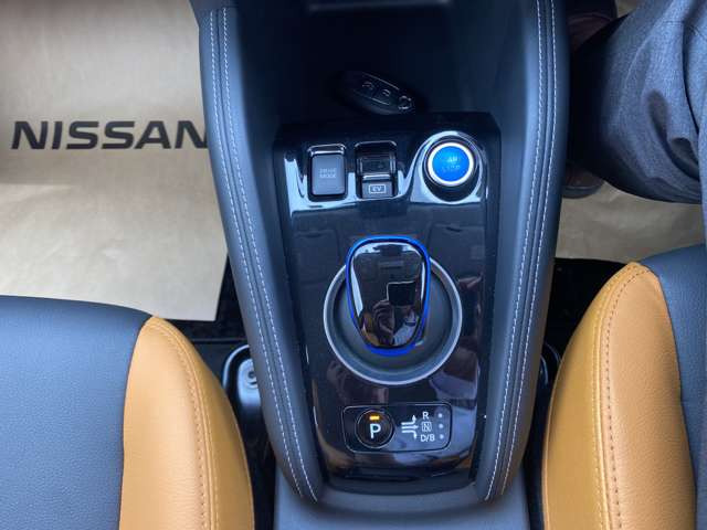 中古車 日産 キックス 1 2 X ツートーンインテリアエディション E Power の中古車詳細 3 000km オレンジ 福島県 292万円 中古車情報 中古車検索なら 車選びドットコム 車選び Com