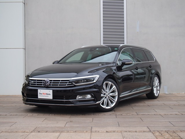 中古車 フォルクスワーゲン パサートヴァリアント 2 0 Tsi Rライン の中古車詳細 30 000km ブラック 広島県 338万円 中古車情報 中古車検索なら 車選びドットコム 車選び Com