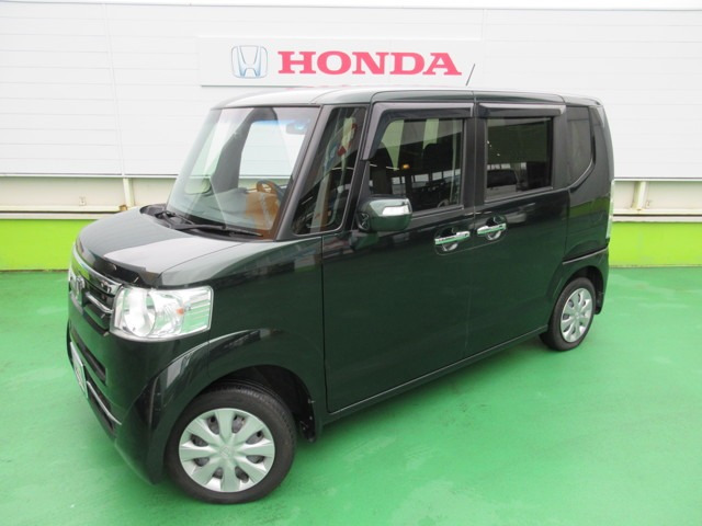 中古車 ホンダ N Box G Ssパッケージ の中古車詳細 47 000km グリーンパール 高知県 109 8万円 中古車情報 中古車検索なら 車選びドットコム 車選び Com