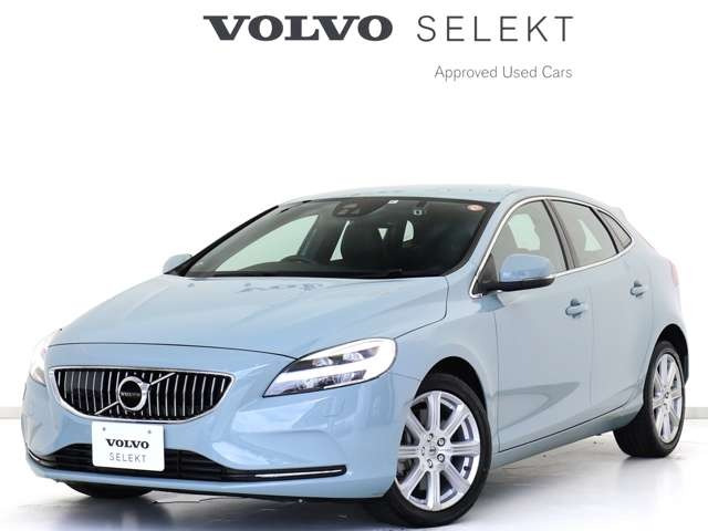 中古車 ボルボ V40 D4 インスクリプション ディーゼル の中古車詳細 17 000km ライトブルー 東京都 308万円 中古車 情報 中古車検索なら 車選びドットコム 車選び Com