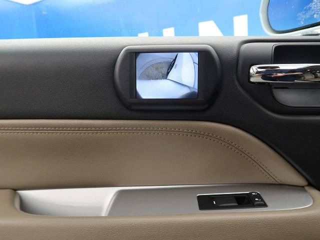 中古車 クライスラー ジープ コンパス リミテッド 4wd の中古車詳細 27 580km ブライトホワイトクリアコート 北海道 179 9万円 中古車情報 中古車検索なら 車選びドットコム 車選び Com