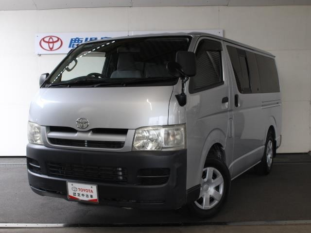 中古車 トヨタ ハイエースバン 2 5 Dx の中古車詳細 98 000km シルバーメタリックメタリック 鹿児島県 115万円 中古車 情報 中古車検索なら 車選びドットコム 車選び Com
