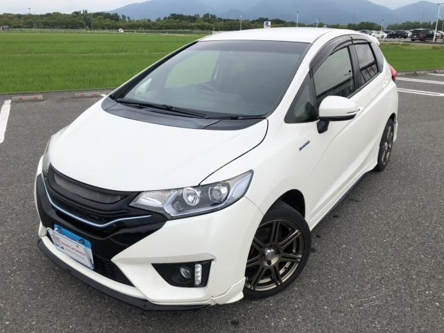 中古車 ホンダ フィットハイブリッド Sパッケージ 無限エアロ付 の中古車詳細 70 000km 白 パール 新潟県 79万円 中古車情報 中古車検索なら 車選びドットコム 車選び Com