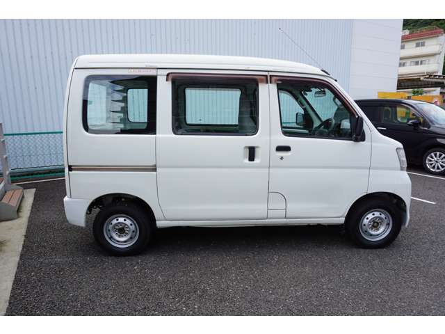 中古車リース ダイハツ ハイゼットカーゴ スペシャル ハイルーフ 4wd 切替4wd 両側スライド エアコンパワステ 2013年式 10 6万km ホワイト 福島県 ユズカリ